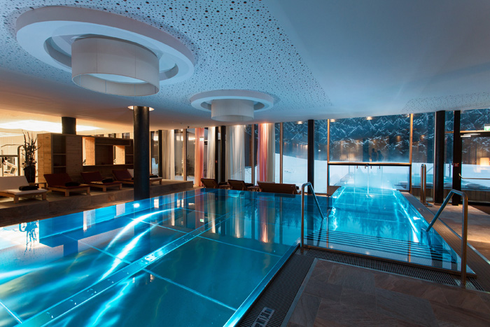 4953_b_Innenpool