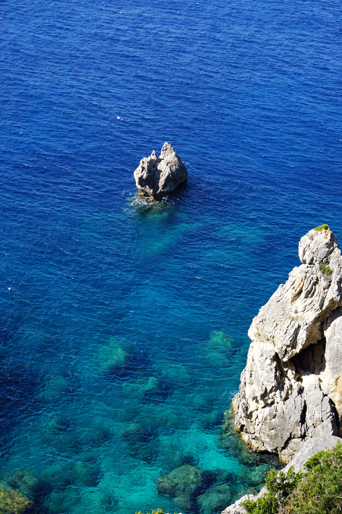 Die schönsten Strände auf Korfu: Paleokastritsa Beach