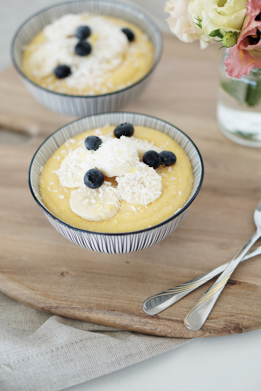 Fructosefreies Fruehstueck Zitronen Kokos Polenta mit Bananen 3