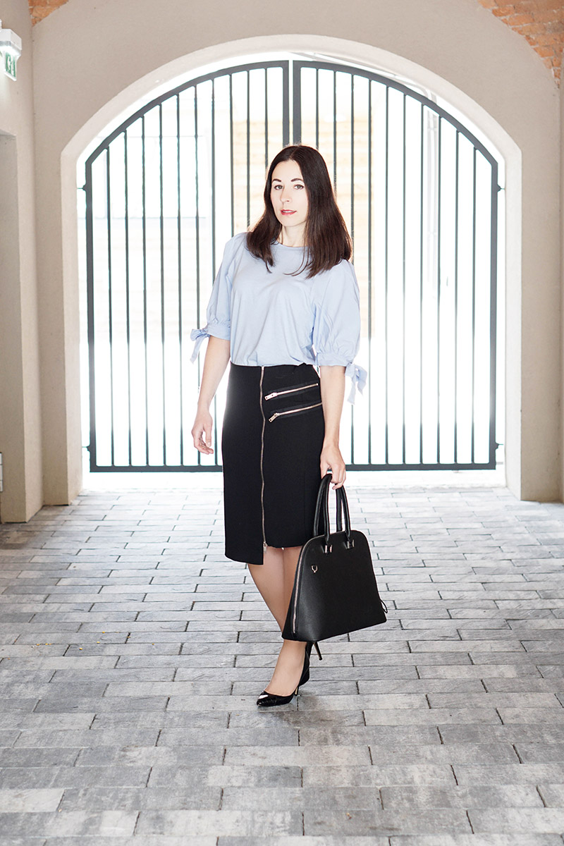 Business Outfit mit Statement Aermel