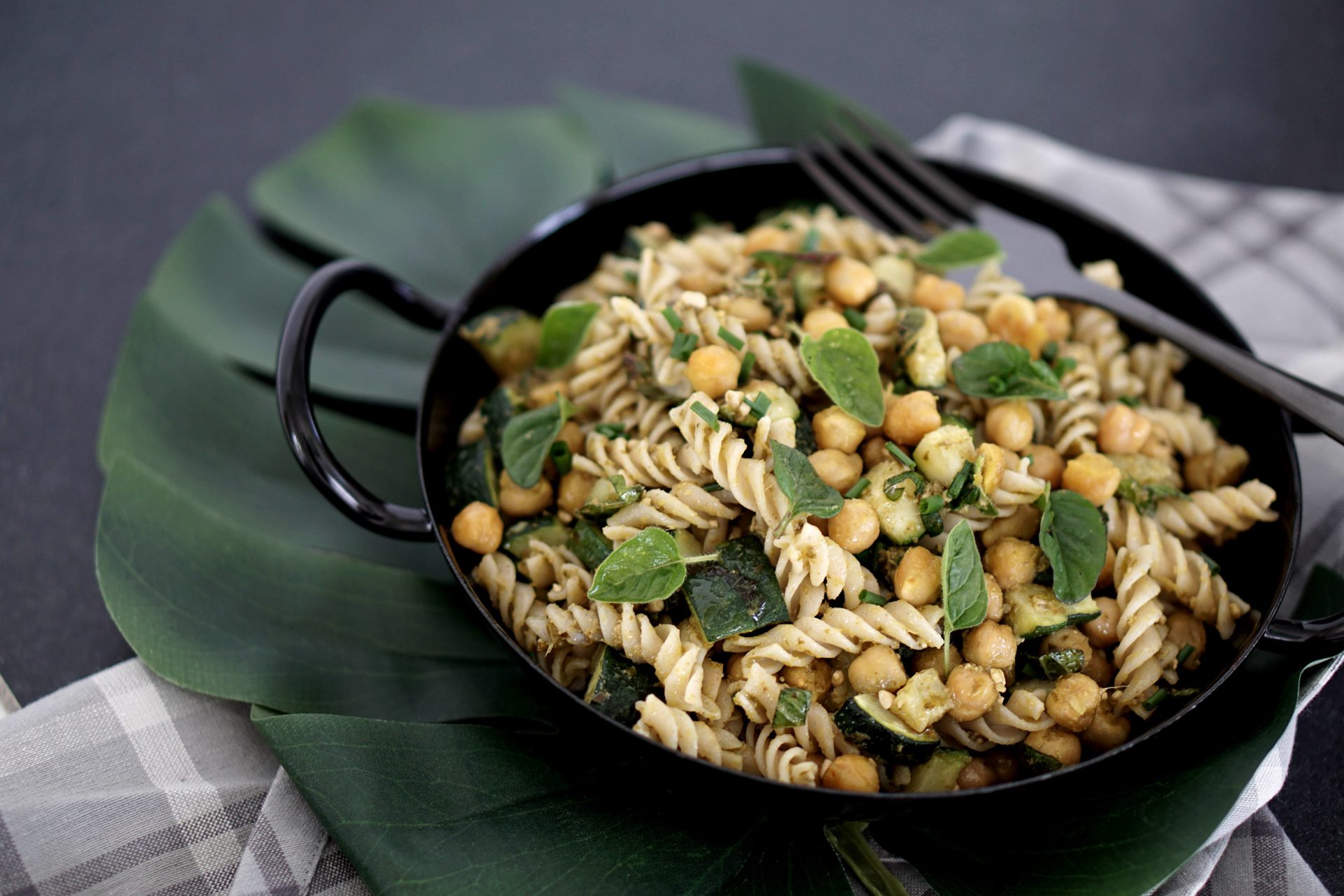 Green Pasta: Der perfekte „grüne“ Nudelsalat zum Mitnehmen ins Büro ...