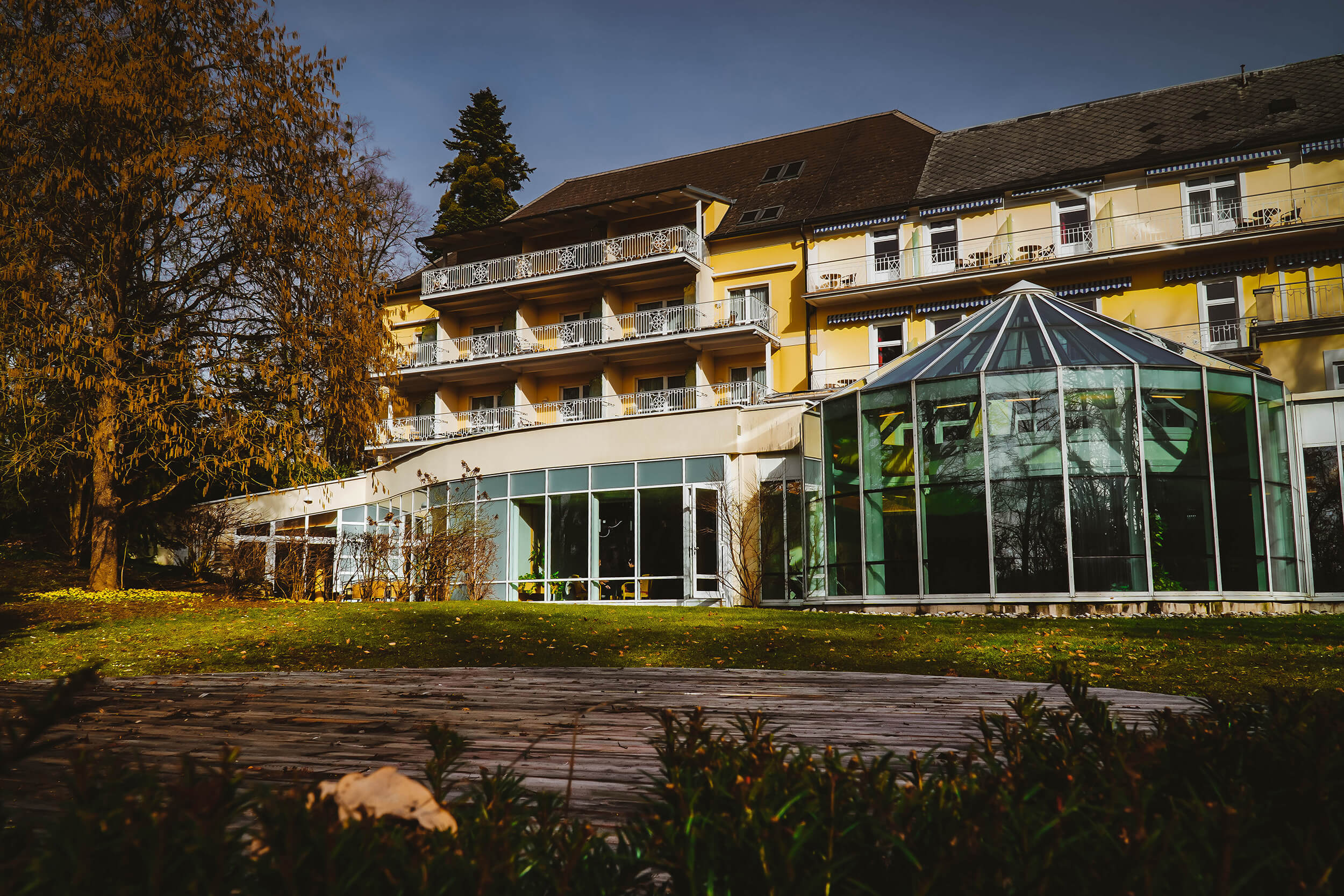 Waldbaden und ganzheitliche Wellness im Eurothermen Hotel Miraverde